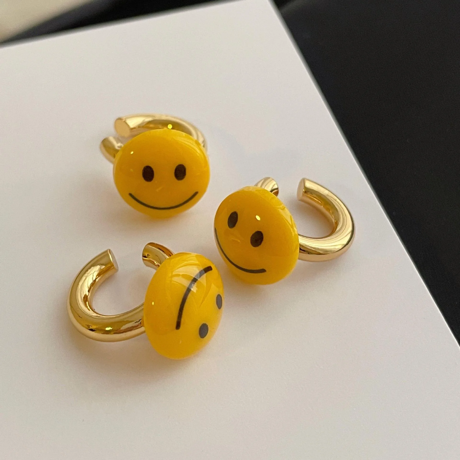 2024 New Yellow Smiley Face Without Ear Piercings Cute Japanese Accessories Suitable For Women's Daily Wear