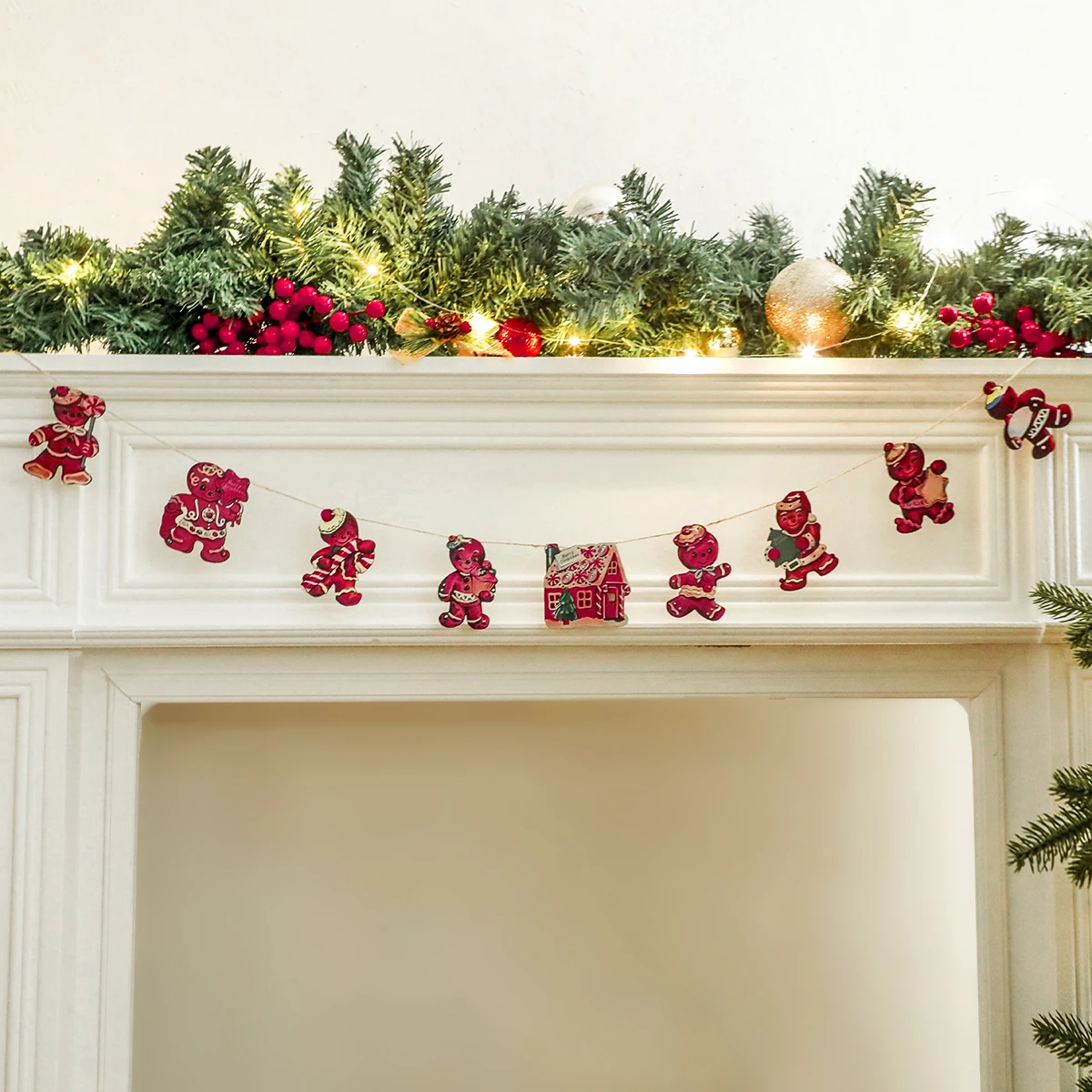 Weihnachts-Lebkuchenmann-Bannergirlande, festliche Hängedekoration mit Hausmustern, ideal für Weihnachtsbaum, Kamin und Partydekoration