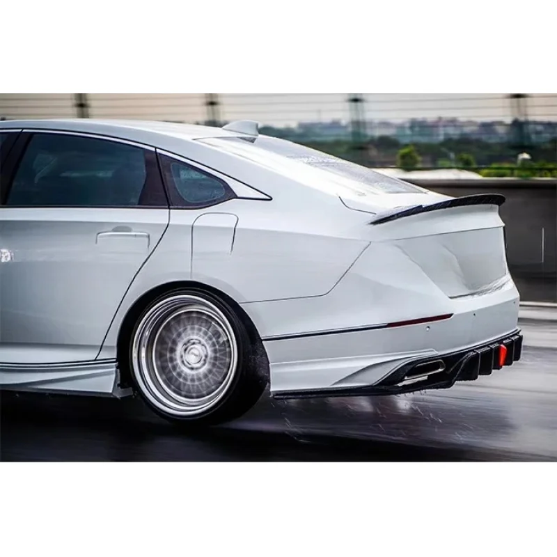 High-Quality 2018 2019 2020 2021 2022 Universal Rear Bumpers Diffuser Lip With Led Aprons Car Body Kit