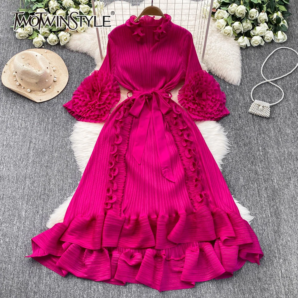 

TWOTWINSTYLE Patchwork Appliques A Line Dress For Women V Neck Flare Sleeve High Waist Spliced Folds Dresses Female KDR517927