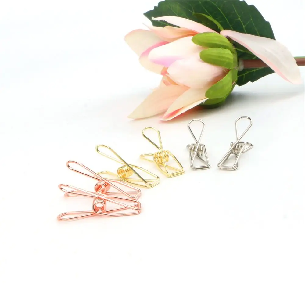 5pcs Cute Mini  Dress Clothes Hangers Metal Dollhouse Furniture  Hangers
