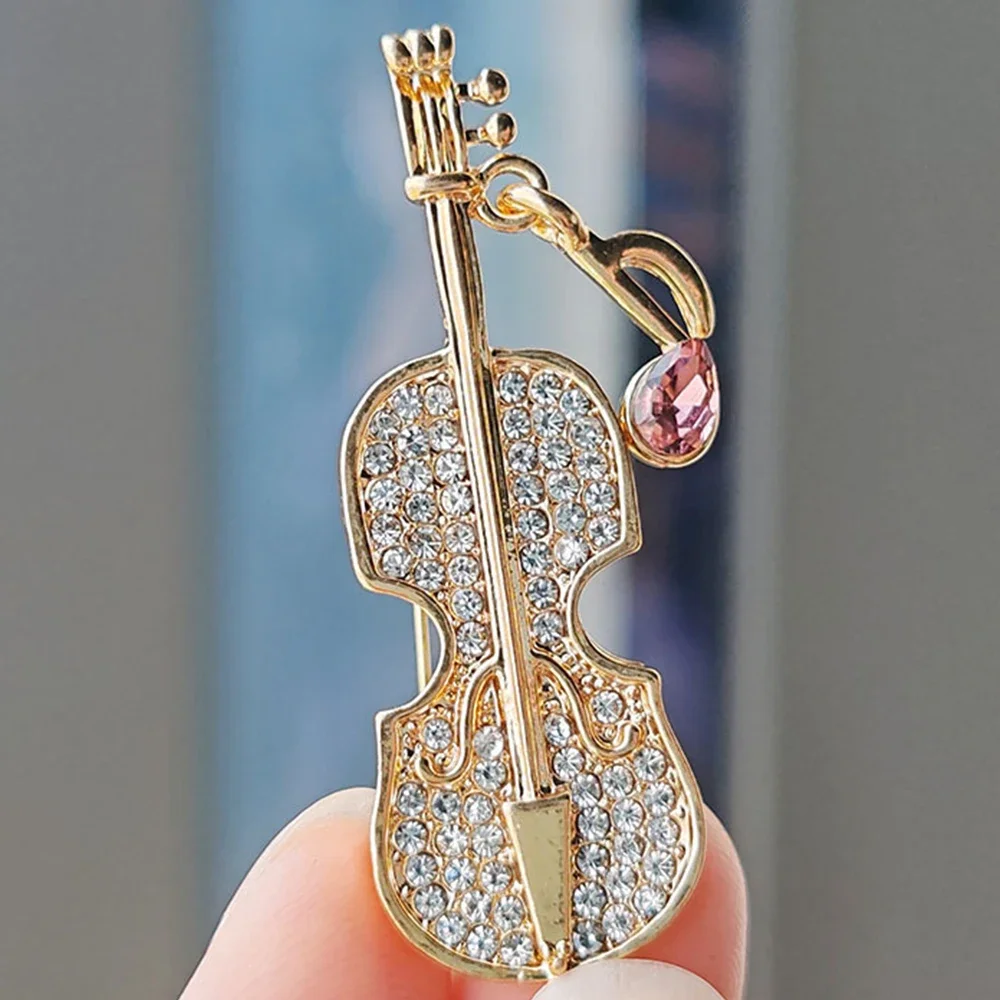 Vintage Elegant Violin Rhinestone Brooches for Women Pink Crystal Music Note Charm Luxury Pins Coat Accessories Jewelry Gifts