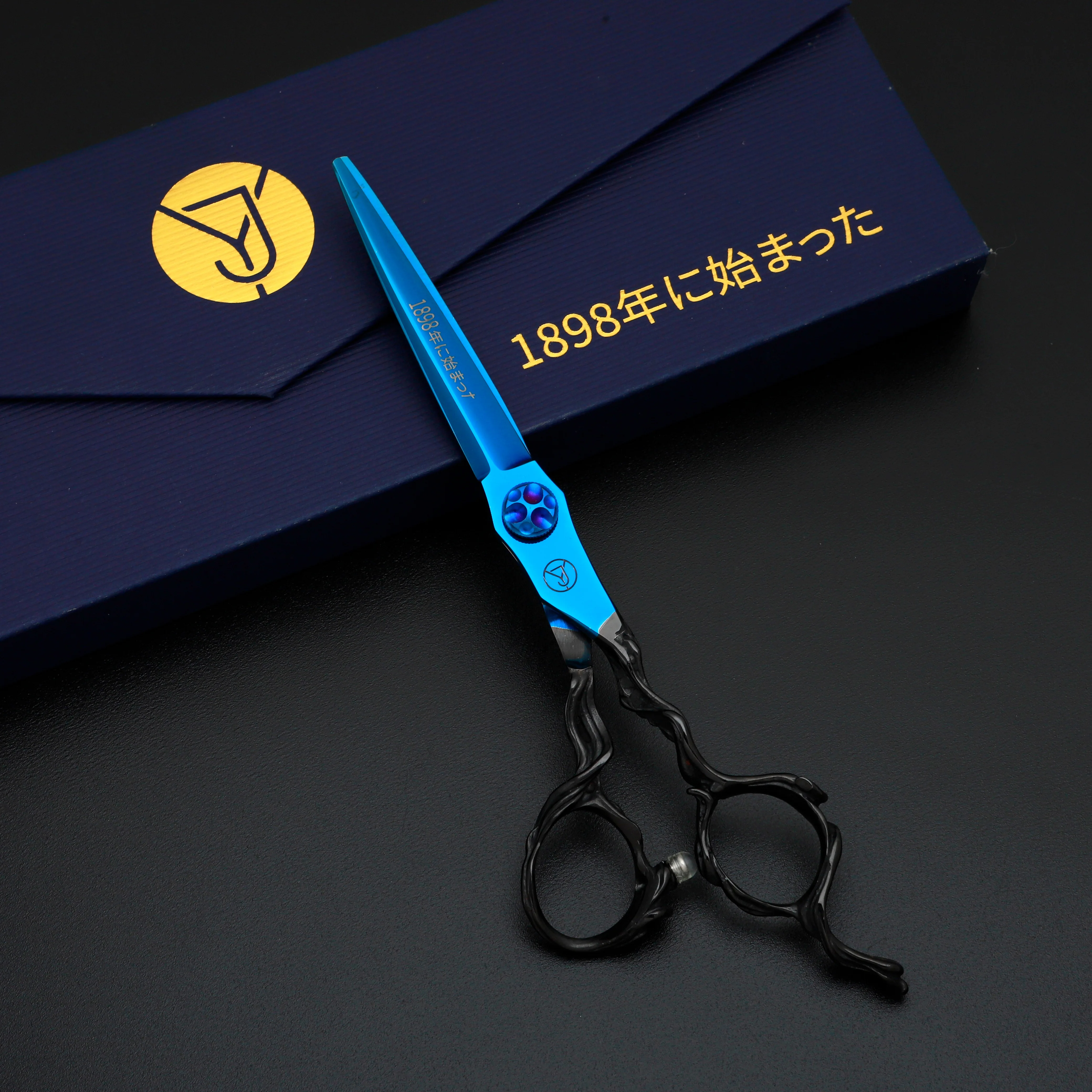 The blue-black model is crafted with advanced technology by hand, sharp and durable, with a high-looking handle and blade.