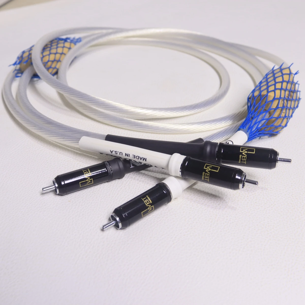 

Perfect replica Od2 HiFi RCA Cables Sterling Silver Audio Cable CD Amplifier Cable with High Performance WBT Rhodium Plated Plug