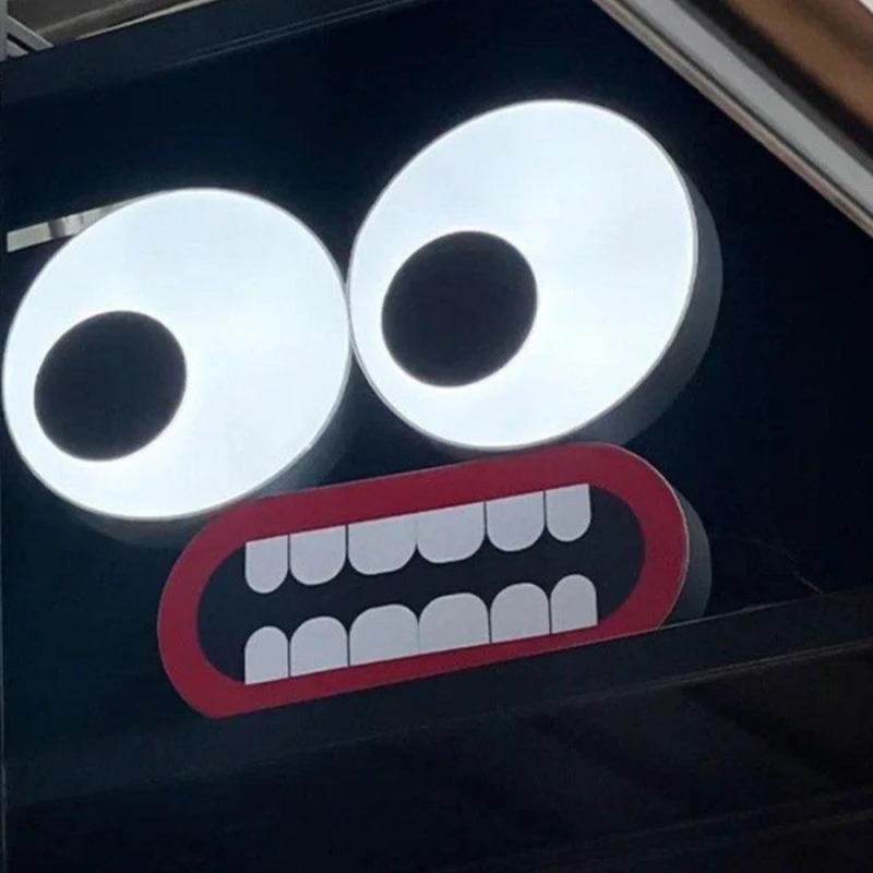 Decoration will rotate the eyes, creative lamps, Internet celebrity trees, will move big eye expression lights
