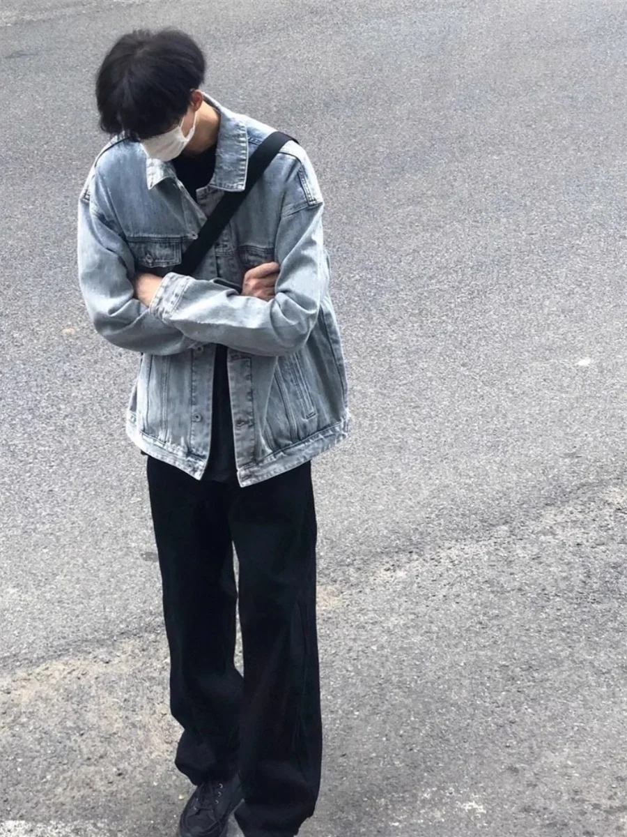 

Мужская джинсовая куртка в американском стиле ретро синего цвета со свободным дизайном, топ High Street с крутым воротником и длинным воротником для подростков весной и осенью