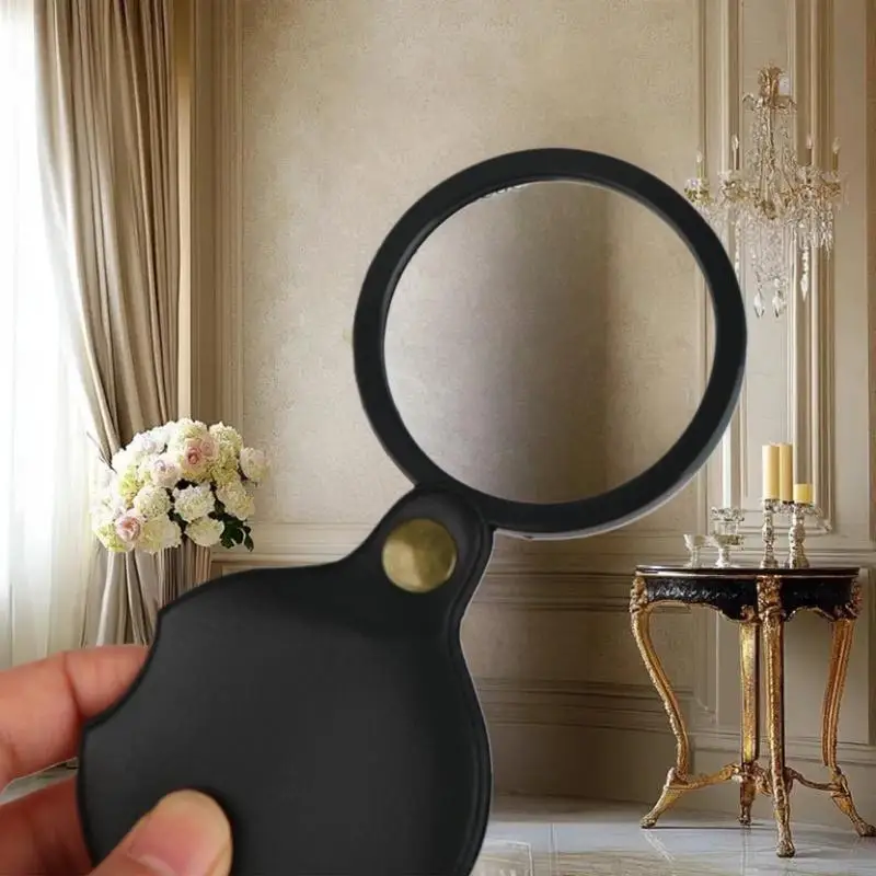 قارئ محمول قابل للطي مع تكبير صغير 8X، مغلف بالجلد، مثالي لعدسة المجوهرات، المقاسات تأتي في 50/60/70 مم