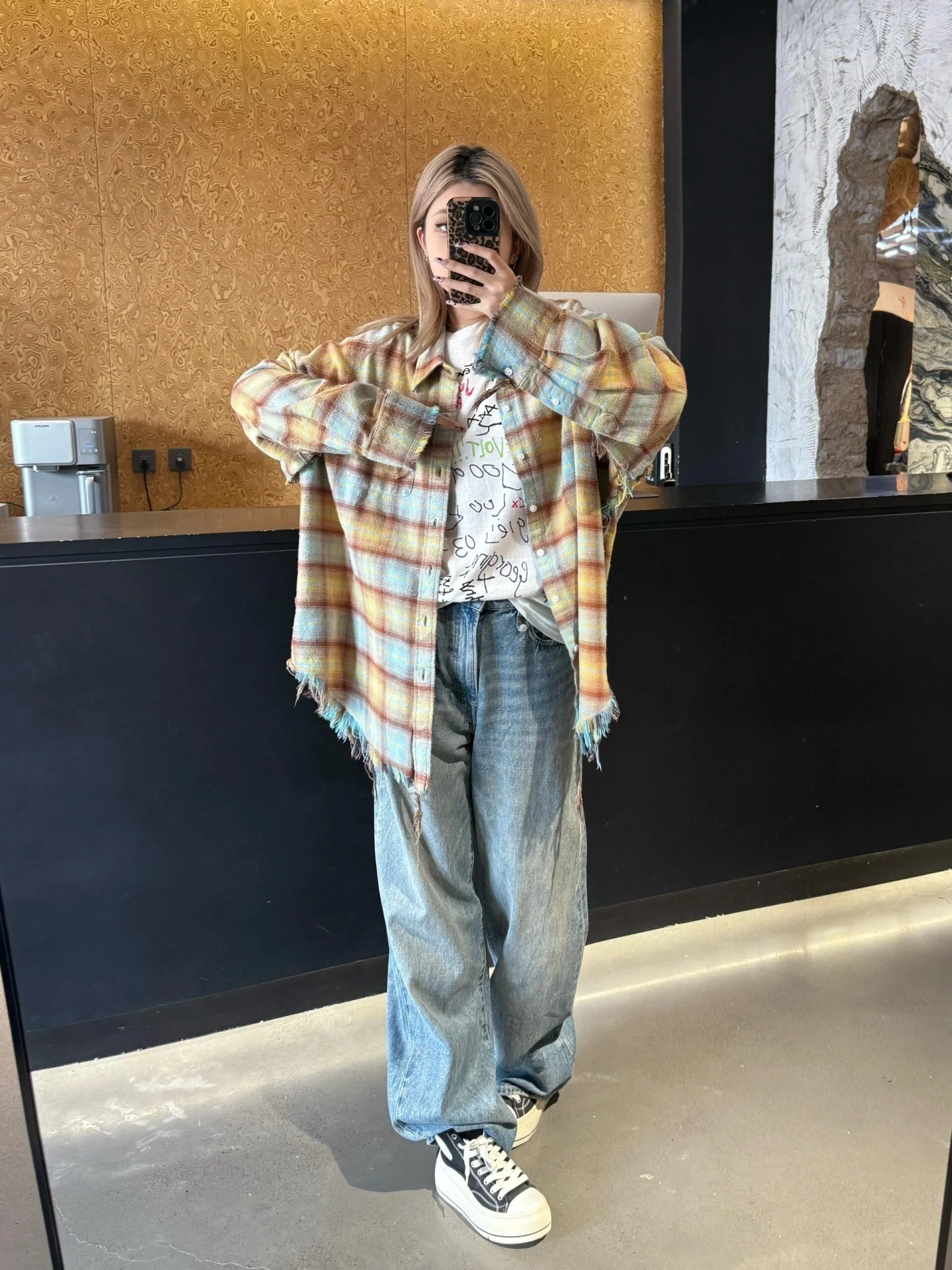 

Jin Taeyeon Street Sle adient Blue Yellow Plaid irt Loose Long Sve Coat Design Breathable Sunscreen Cotton Women's S...