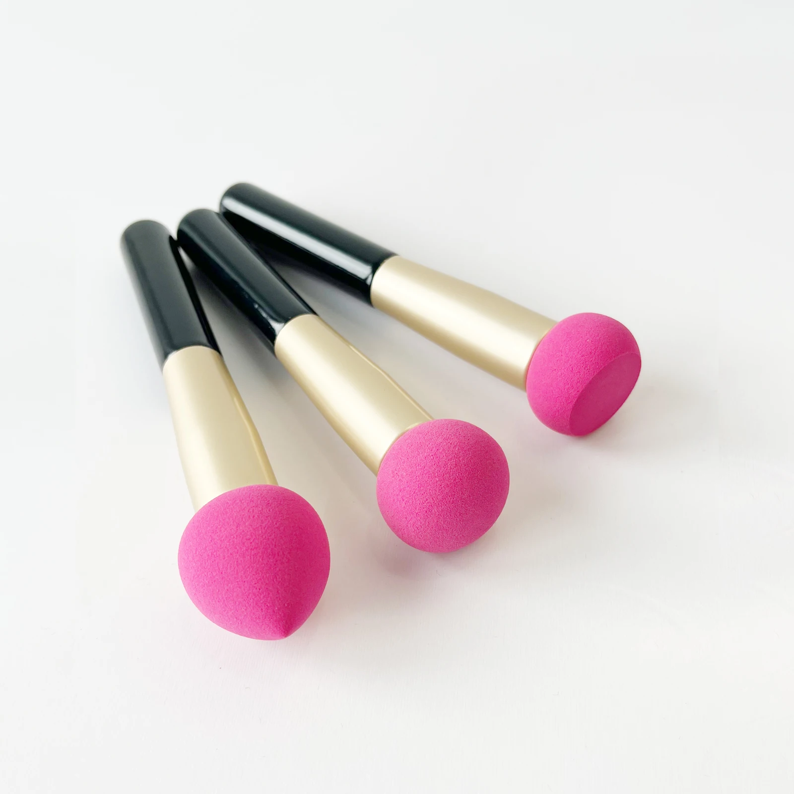 3 PCS High-End Water Drop Sponge Concealer Brush Mushroom Head, Semi-Circular Head, Black Wooden Handle, Powder Puff Brush