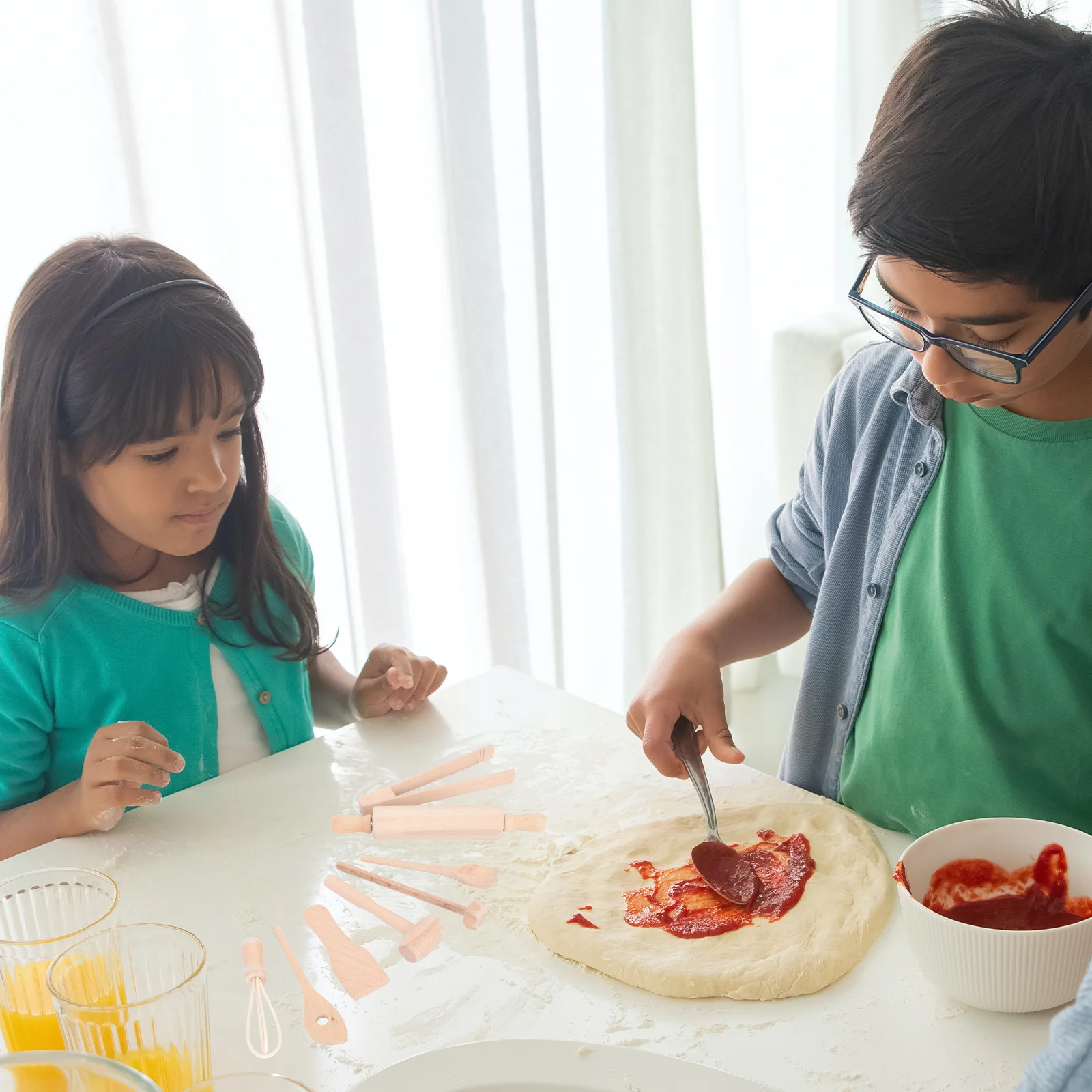 1Set Wooden Kids Kitchen Playthings Safe Non Sharp Edges Pretend Cooking Tools Rolling Pin Whisk Mini Spatula Egg Beater