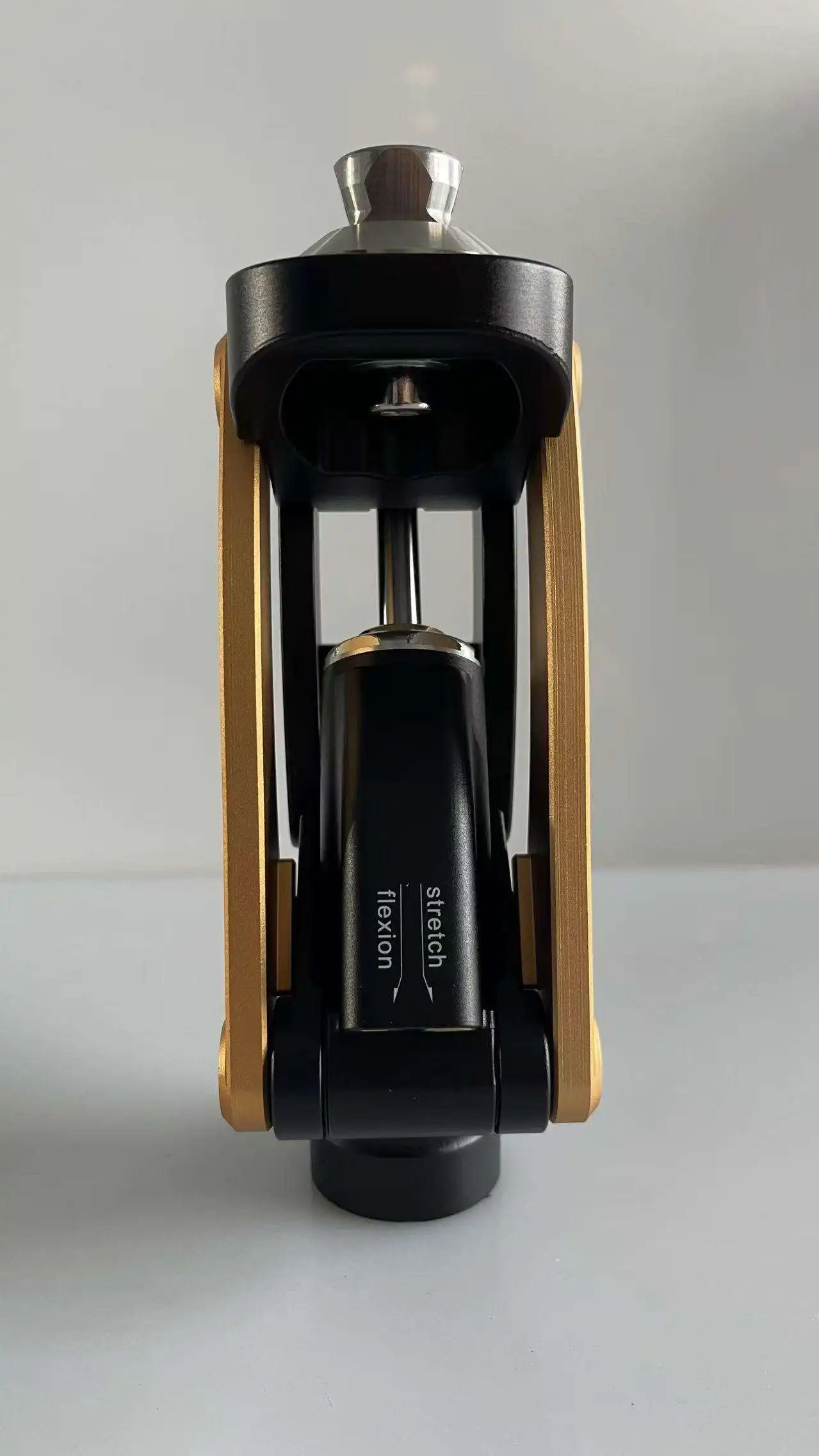 Wonderfu Lightweight Pneumatic Four-Link Polycentric Foldable Ti/AL7075 Prosthetic Knee Joint 650g Stable For Active Daily