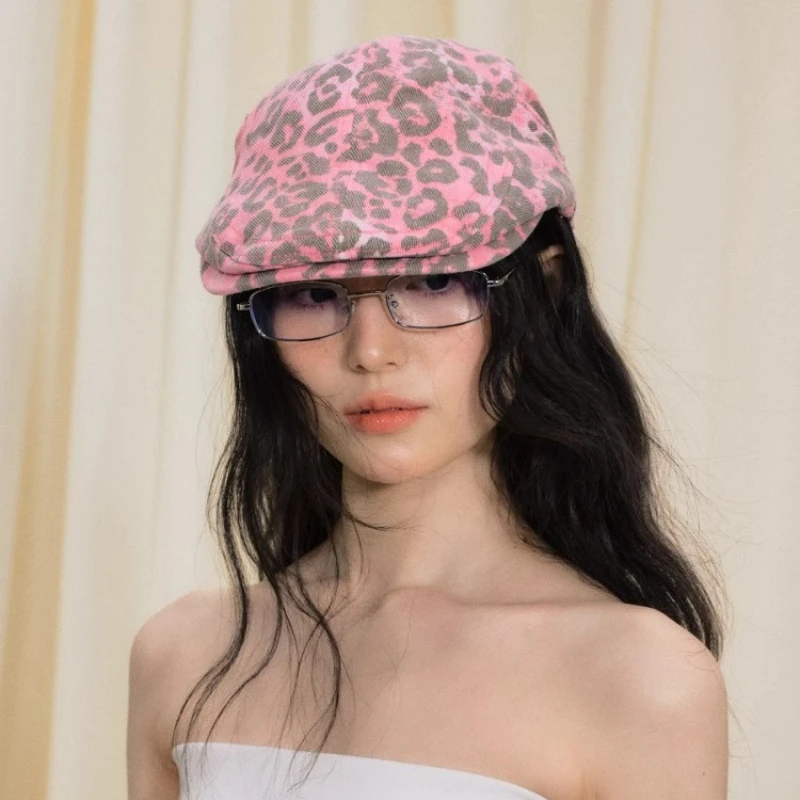 

Y2K Spice Girl Pink Leopard Print Berets Caps Women Spring Summer New Travel Versatile Fashion Retro Literary Painter Hats Men