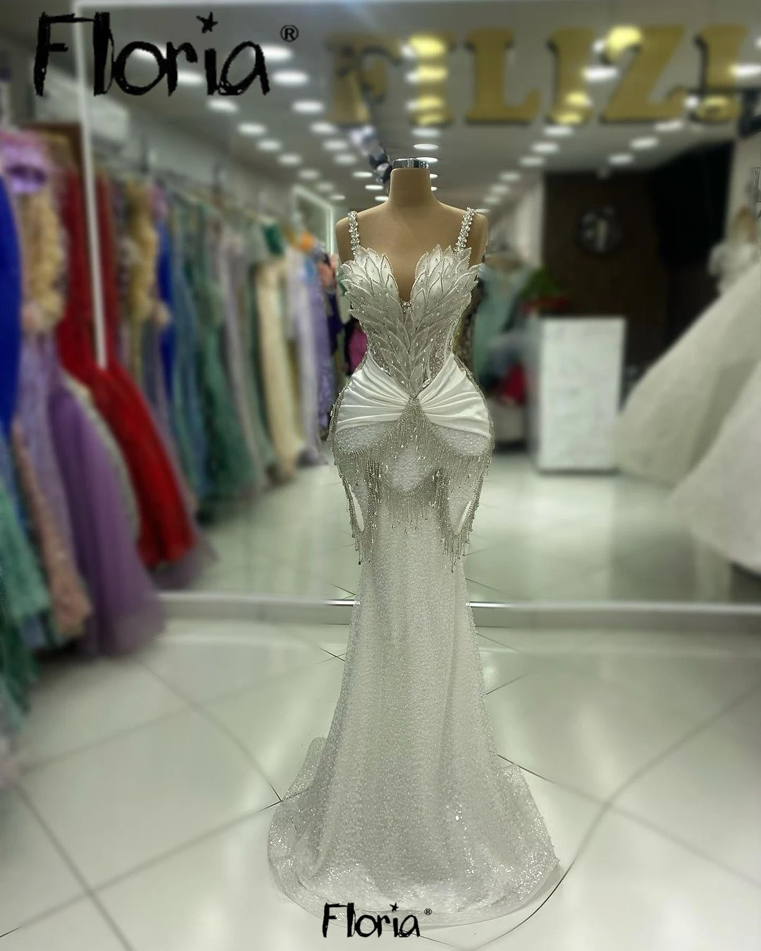 Floria Luxury White Mermaid Diamond Prom Dresses Spaghetti Straps Dubai Evening Dress Arabic Formal Party Gown Robes De Soirée