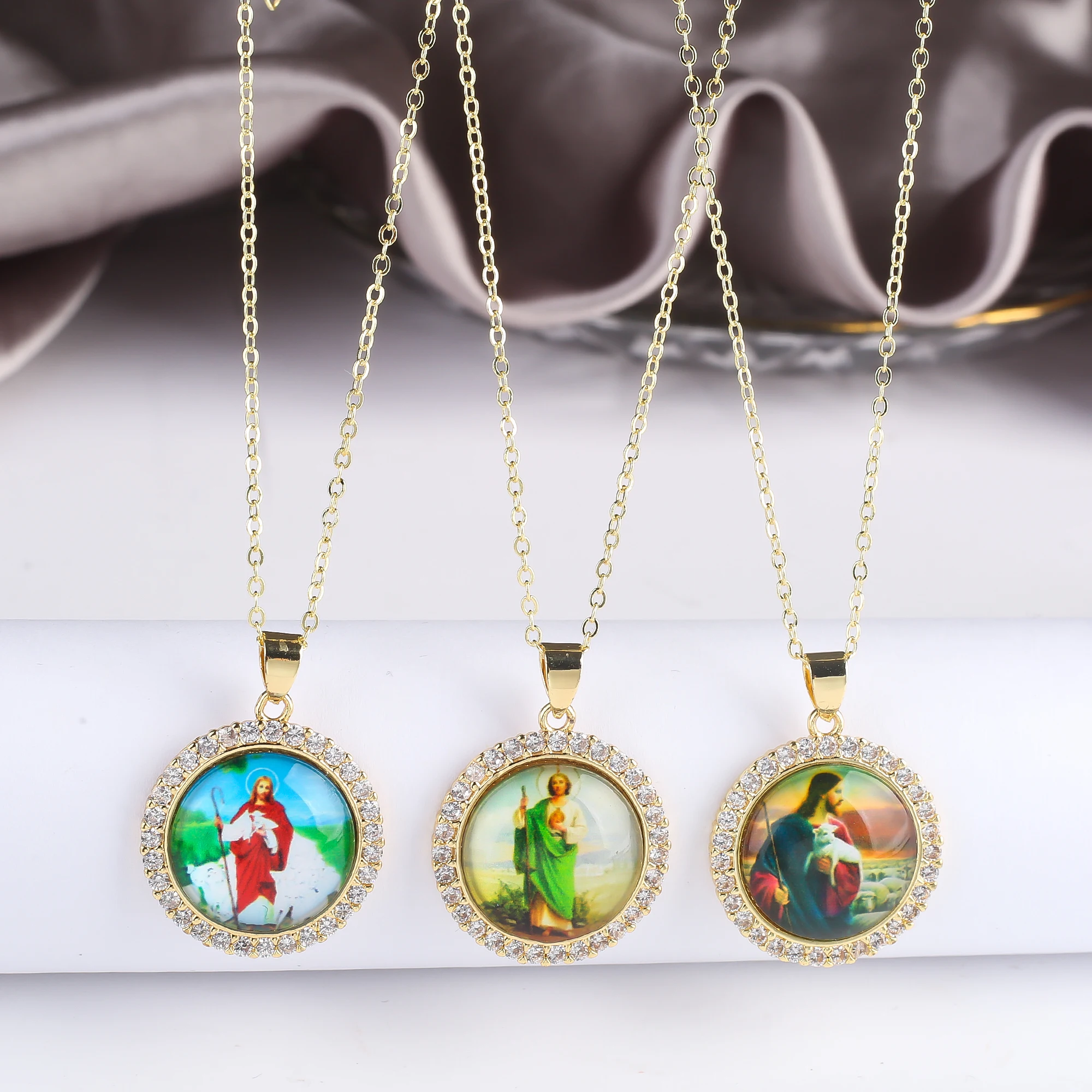 15 Style Simple Round Shiny Zirconia St. Jude Virgin Mary Adjustable Pendant Necklace Fashion Religious Jewelry Accessories