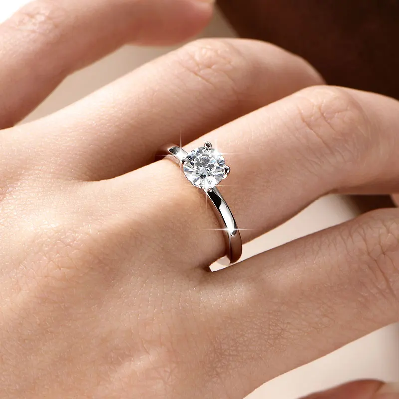 IOGOU Solitaire 1,0 CT 6,5 mm D Moissanit-Diamantringe, 14 Karat Gold gefüllt, klassischer Hochzeits-, Verlobungs- und Versprechensring für Damenschmuck – Detail 12