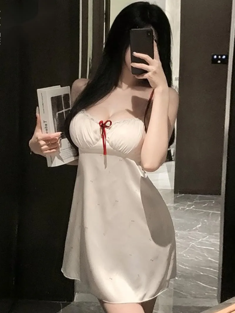

Sexy Strap Nightdress For Women Summer With Chest Pad Simple Sleepwear Pure Desire Style Ice Silk Nightdress Casaul Elegant GQTG