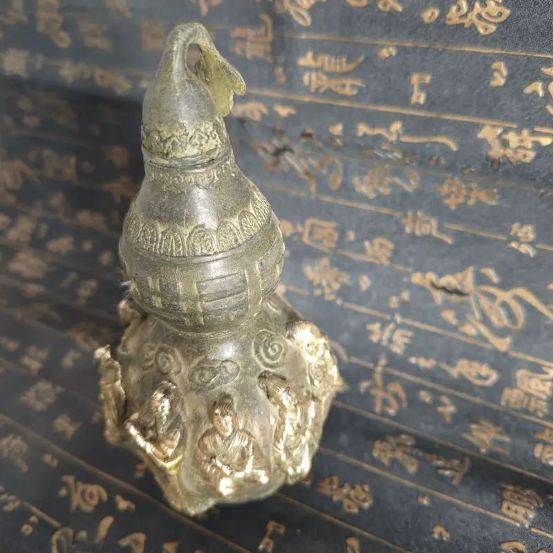 Rural vintage gilt bronze carving of Eight Immortals crossing the sea, retro treasure gourd, bringing fortune and prosperity