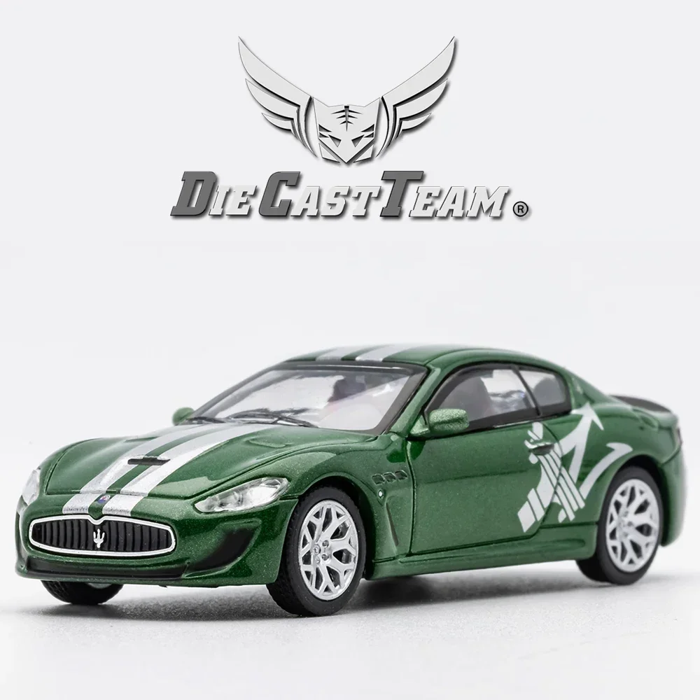 DCT 1/64 Maserati GT ลูกเต๋าของเล่นรถสปอร์ตมอเตอร์รถยนต์โมเดลโลหะสำหรับเด็กของขวัญคริสต์มาสของเล่นสำหรับเด็กผู้ชาย