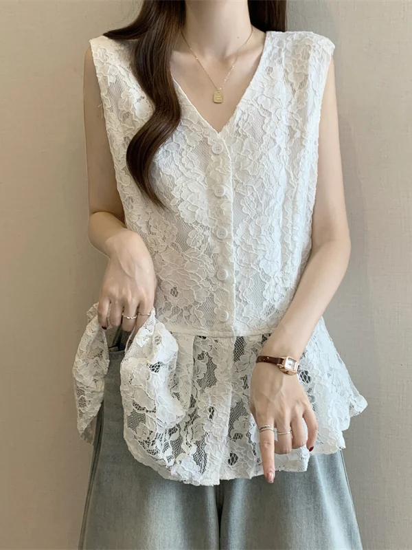 

Lace Vest Women's V-neck Sleeveless Midi Lace Top Summer 2026 plus Size Fashion Commute Style Regular Thickness
