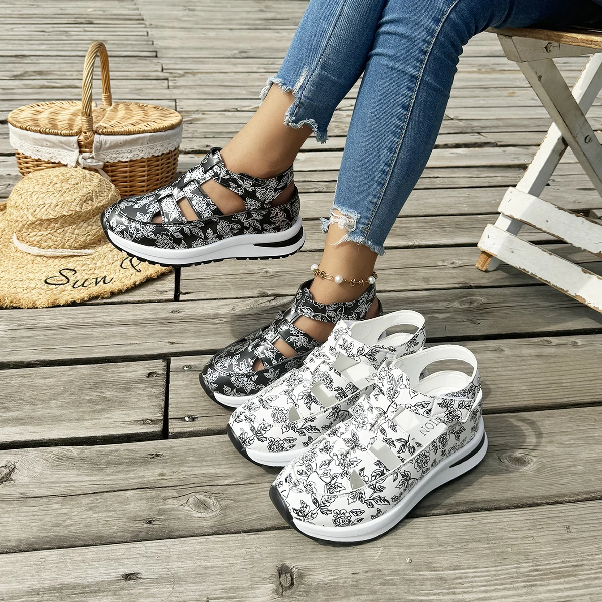 

Женские сандалии, новые высококачественные сандалии с пряжкой и ремешком, женские новые летние однотонные туфли на танкетке с закрытым носком для офиса и карьеры для женщин