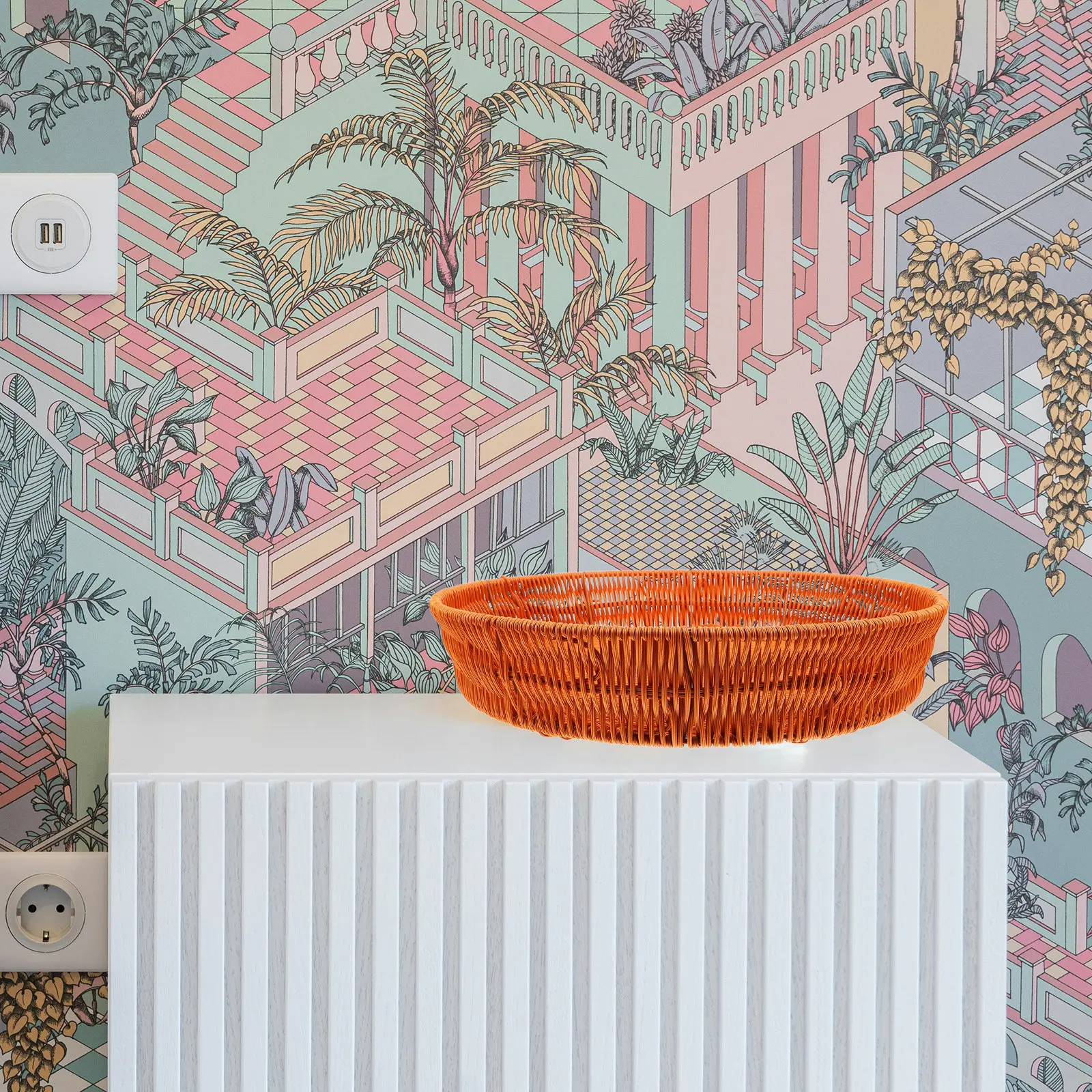 

Round Woven Basket Practical Versatile Storage Solution Plastic Iron Material Easy Carry Stylish Modern Home Kitchen Use