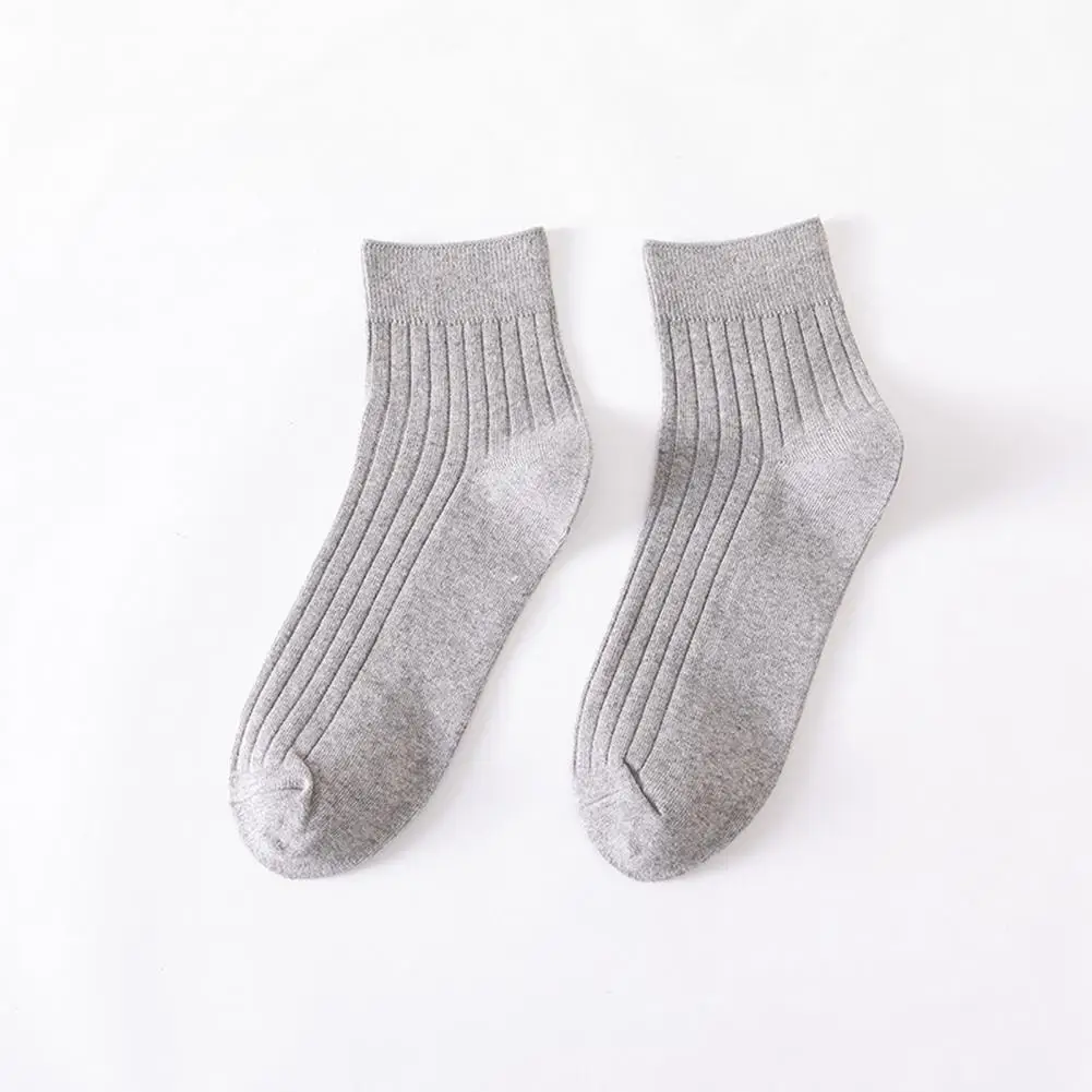 

Men Business Socks Men's High Elasticity Anti-slip Business Sports Socks with Breathable Cotton Material Striped for Warmth