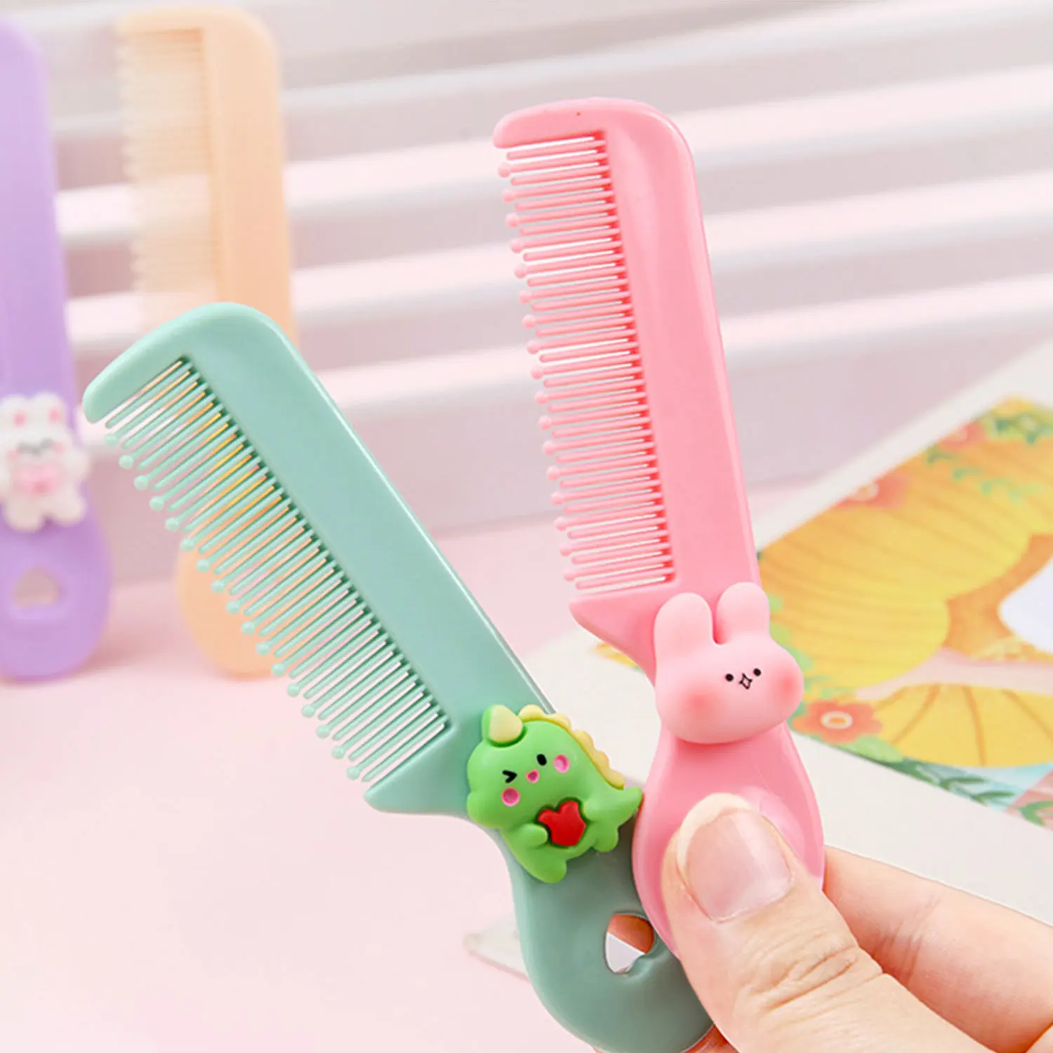 Cute children baby comb newborn special portable small comb safety anti-scratch cute distribution comb