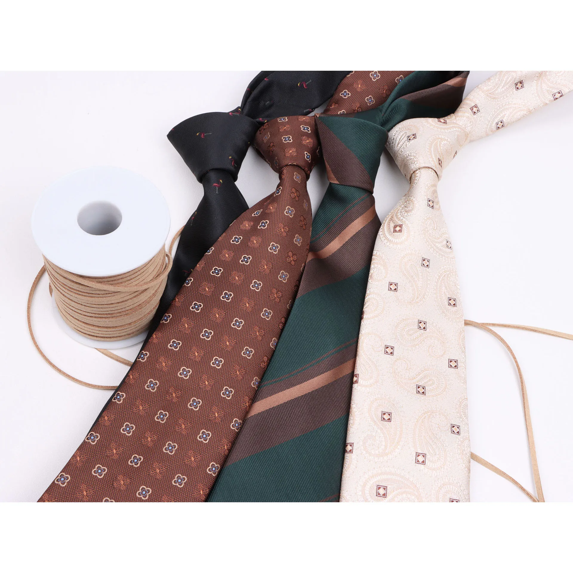 Luxury Men Retro Necktie Classic Jacquard 8cm Hand Made Tied New Men's Ties For Business Wedding Versatile Gift Neck Tie
