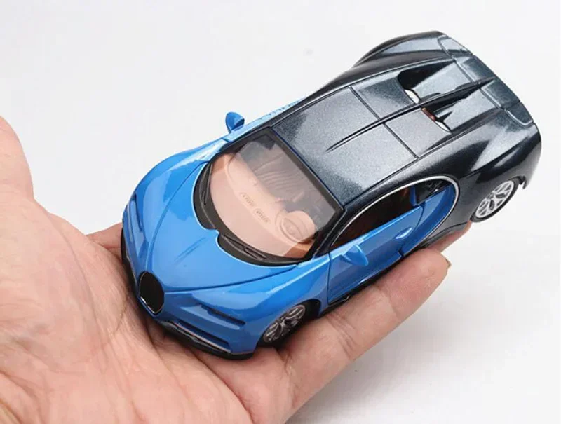 1:36 Bugatti Chiron Scale Toy Metal Alloy Sports Car Diecasts Vehicles Model Miniature Toys For Children Kids Collection