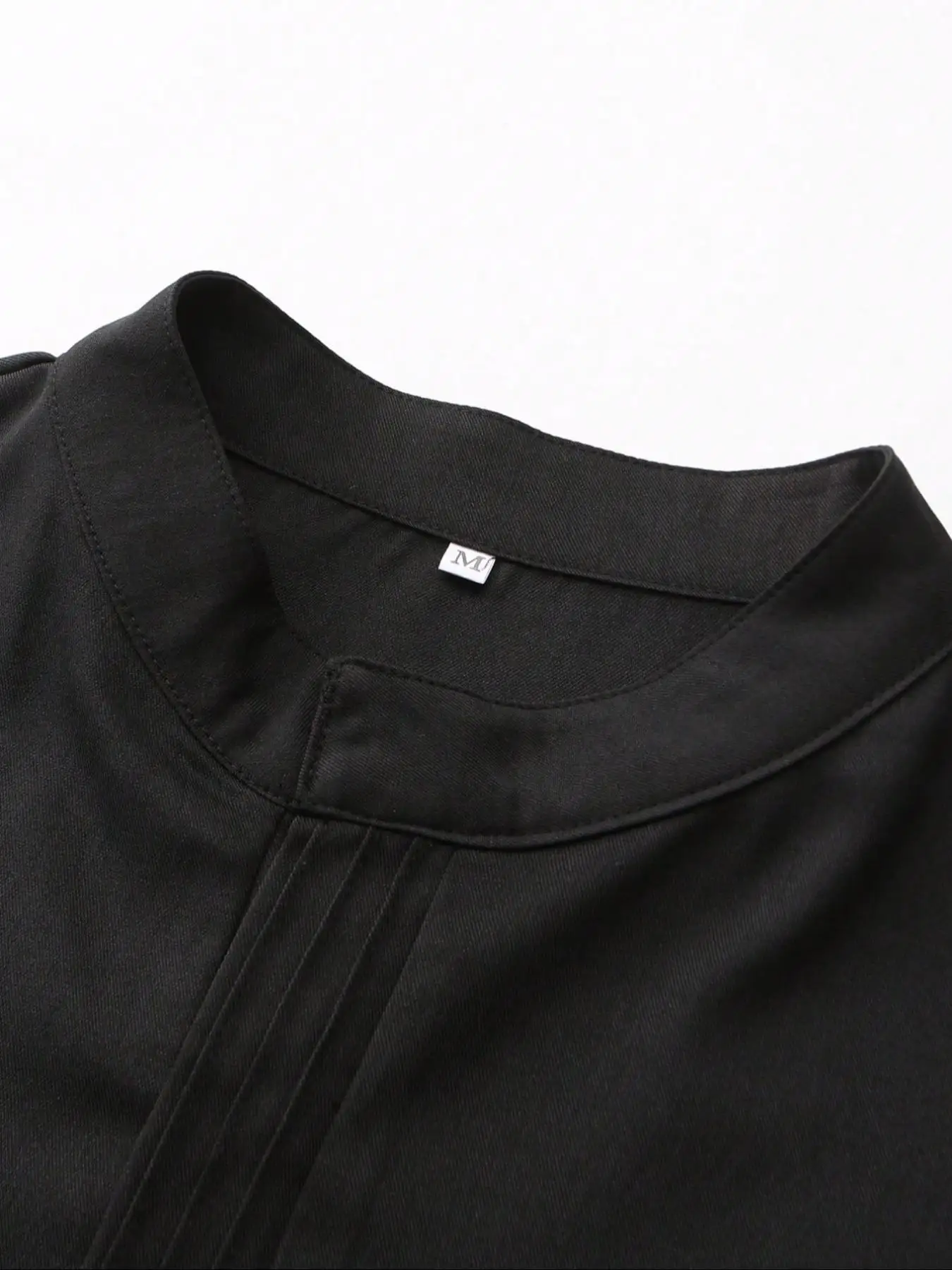 Men's Loose Traditional Ethnic Style Long Robe in Black with round Neck for Banquet And Prayer from Africa And Middle East