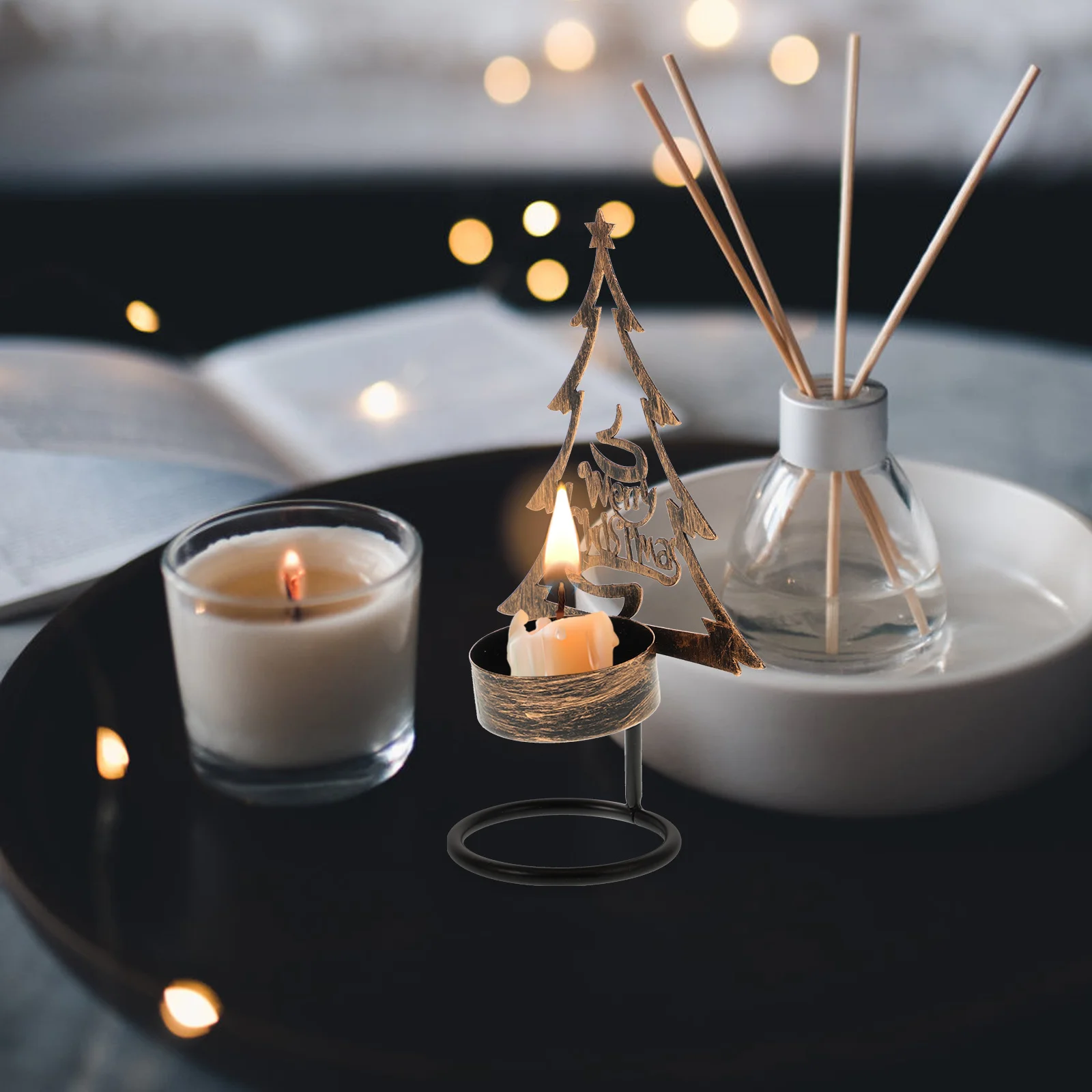 

Christmas Iron Art Holder Stable Base Xmas Candlestand for Home Bedroom Hotel Decorative Xmas Centerpiece