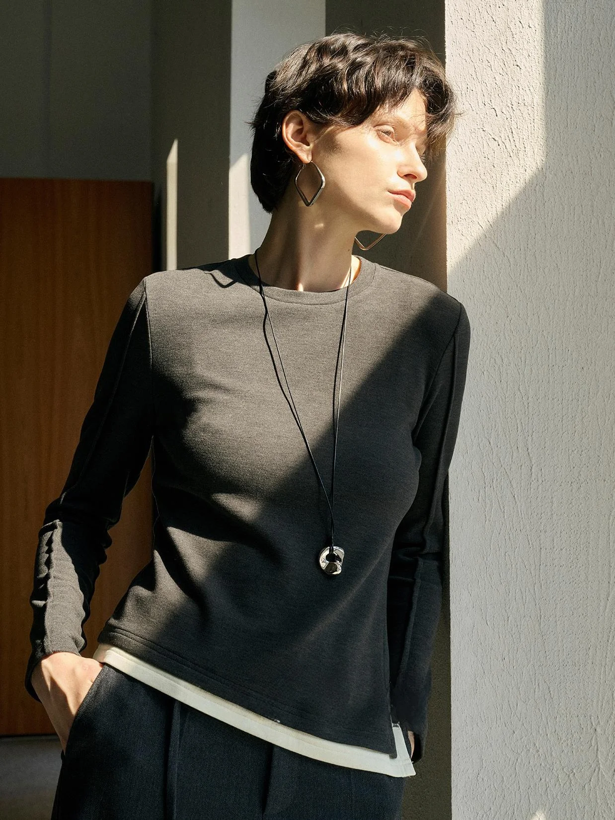 

Skin-friendly Slim Fit T-irt round Ne Double Layer Asymmetrical Hemline Base Layer irt Spring New Sle QFKQ