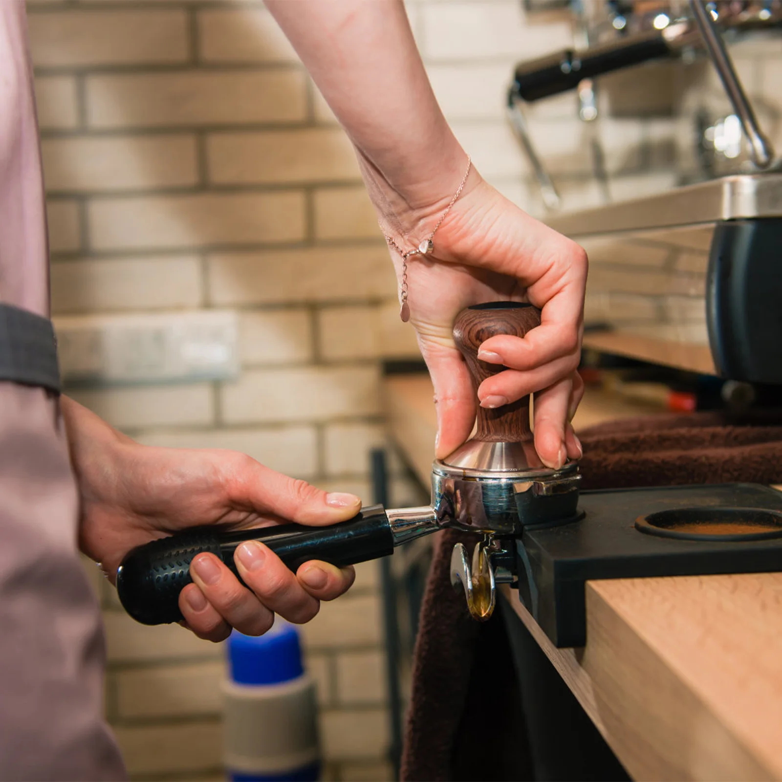 

1Pcs Stainless Steel Coffee Tamper 51mm Flat Base Espresso Press Flat Surface Tool Coffee Tamper