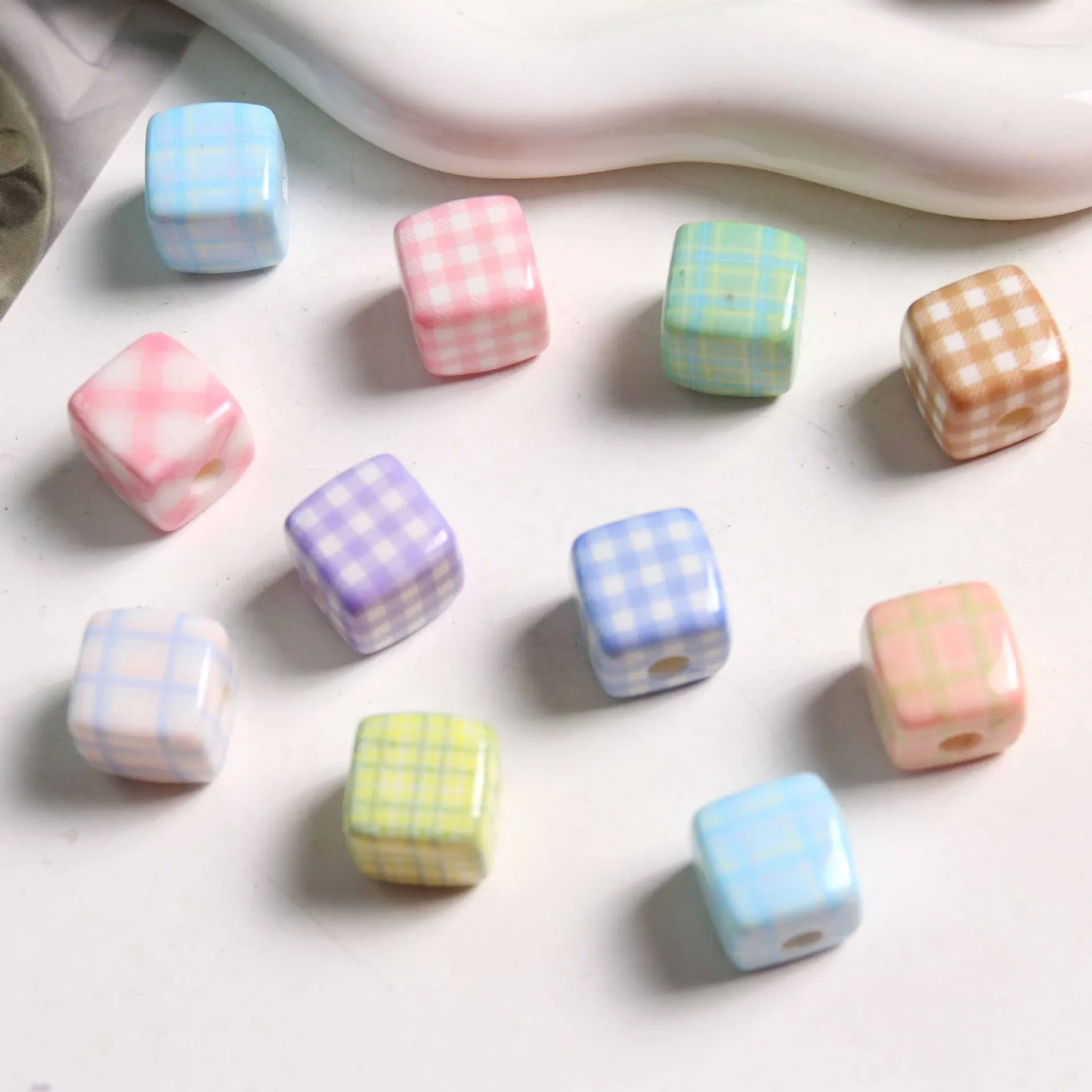 

DIY Jewelry Findings Colorful Acrylic Plastic Geometry Square Cube Beads Fit Bracelet Necklace Earring Making 14mm 50pcs