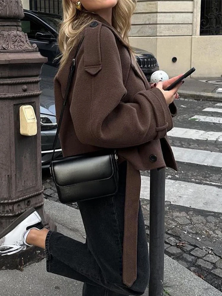 Рисунок 4 - Винтажное коричневое шерстяное пальто