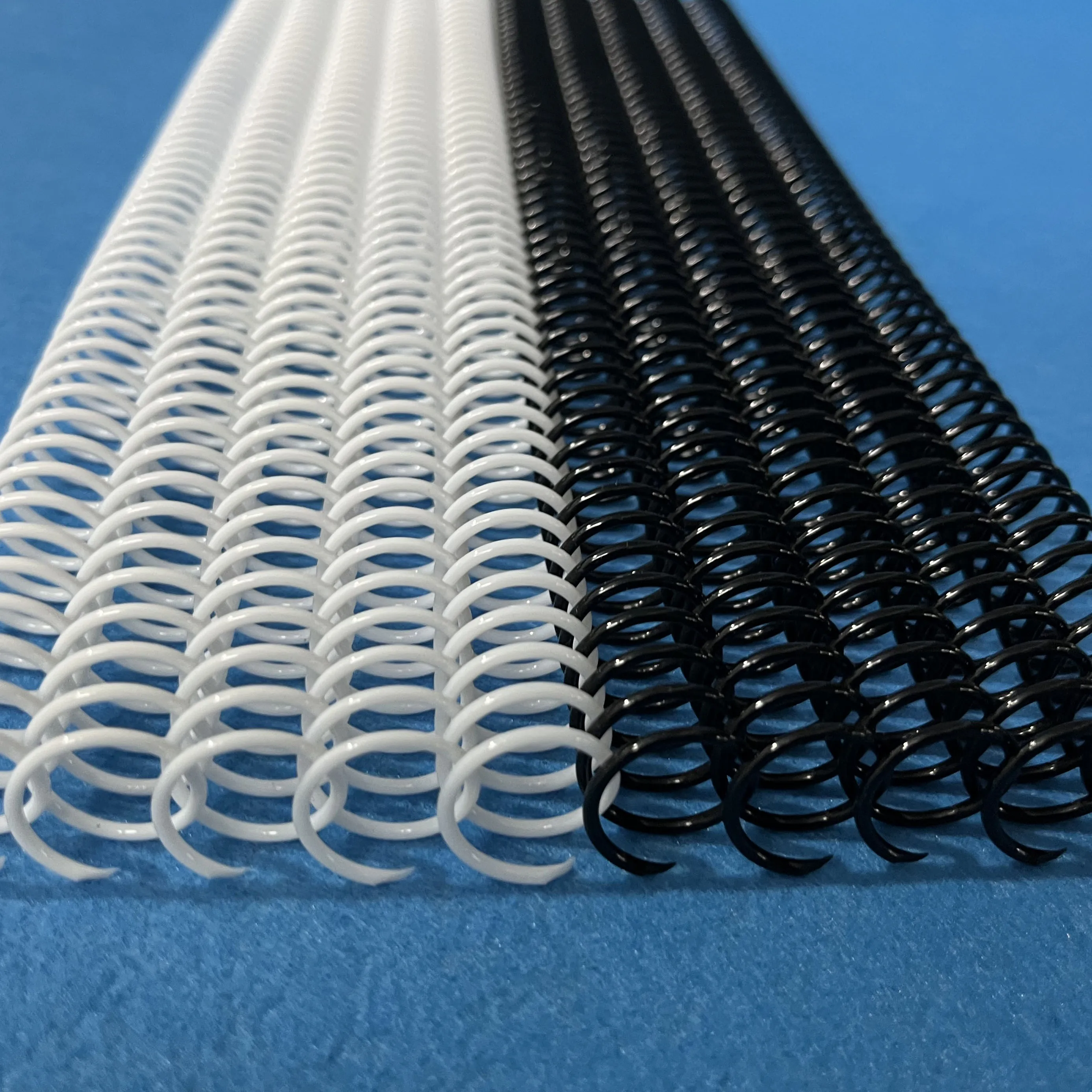 10PCS diameter 16mm Plastic Spiral Binding Coil Loose-leaf 46 Holes Pitch 4:1  Single Coil Spring for A4  Notebook Binders