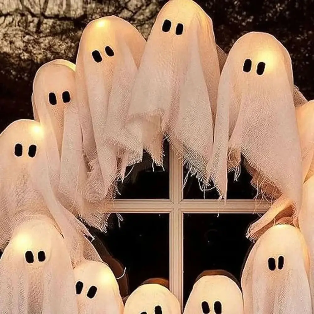 

Funny 11 LED Lights Ghost Wreath 35cm Creative LED Light-Up Wreath Wall Decor White Spooky Front Door Hanging Decor Porch Decor