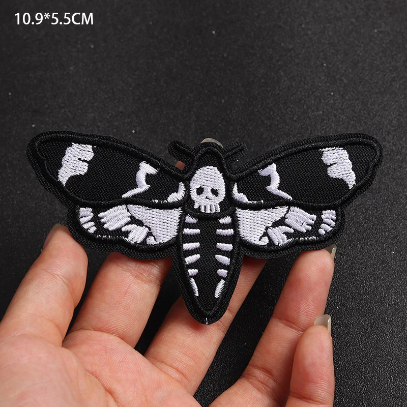 2024 New Animals Wolf Leopard Spider Web Patches Black Animal Pokers Rose Wolf Cat Appliques Iron On Clothes Jeans Badges