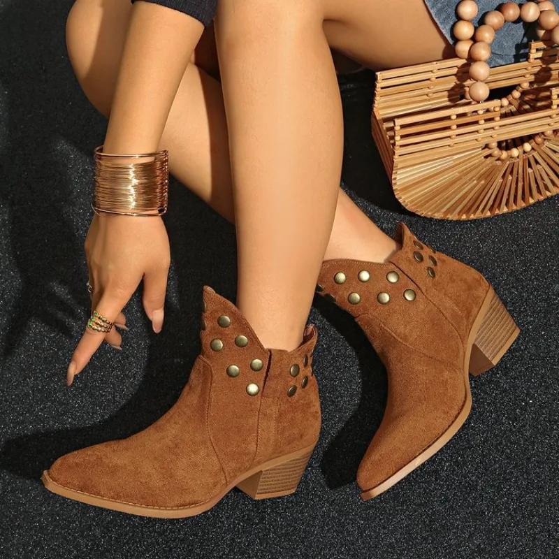 2025 Hot Selling High Quality Stylish Shorthole Boot Autumn New Pointed Toe Suede Rivet Non-Slip Wear-Resistant Block Heel Boots