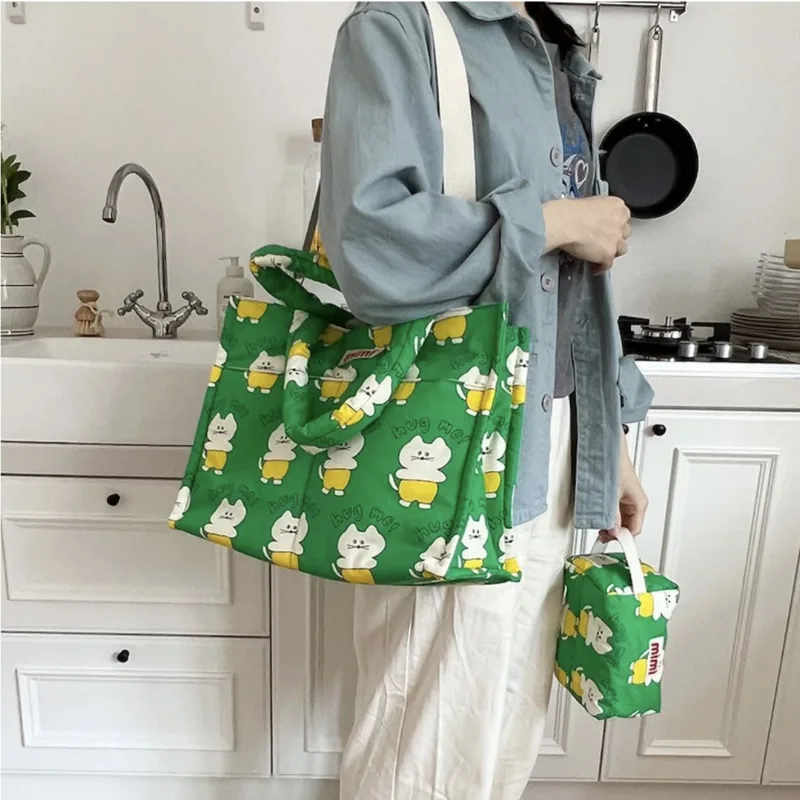 INS Cute Pet Storage Bag Out Portable Handbag Cat Puppy Snack Shoveling Bag Korean Cartoon Printing Travel Bag Dog Supplies