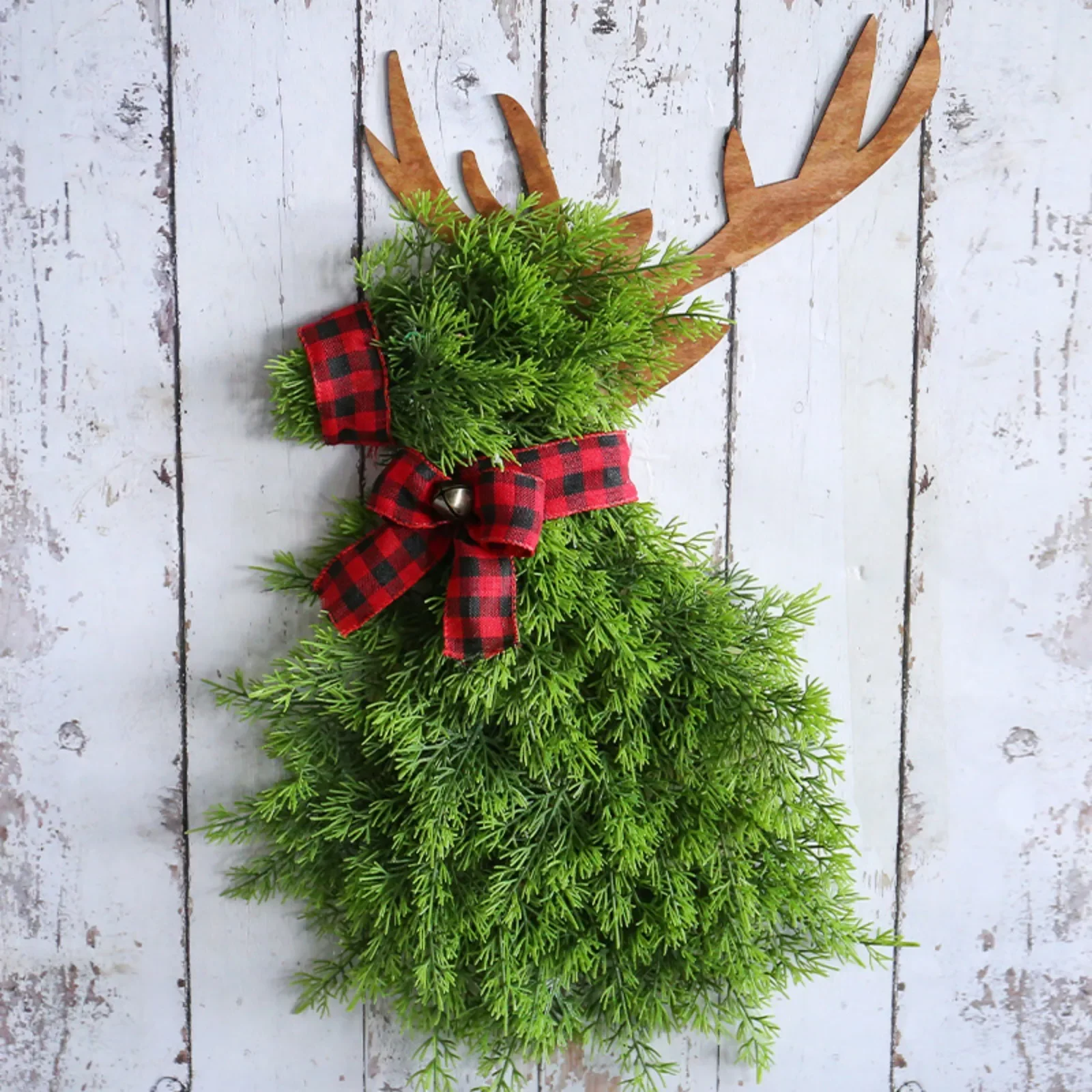 

Fronbt Door Wreath with Antler Artificial Pine Needles Realistic Wreath for Christmas Festival Celebration Wall Window Decor