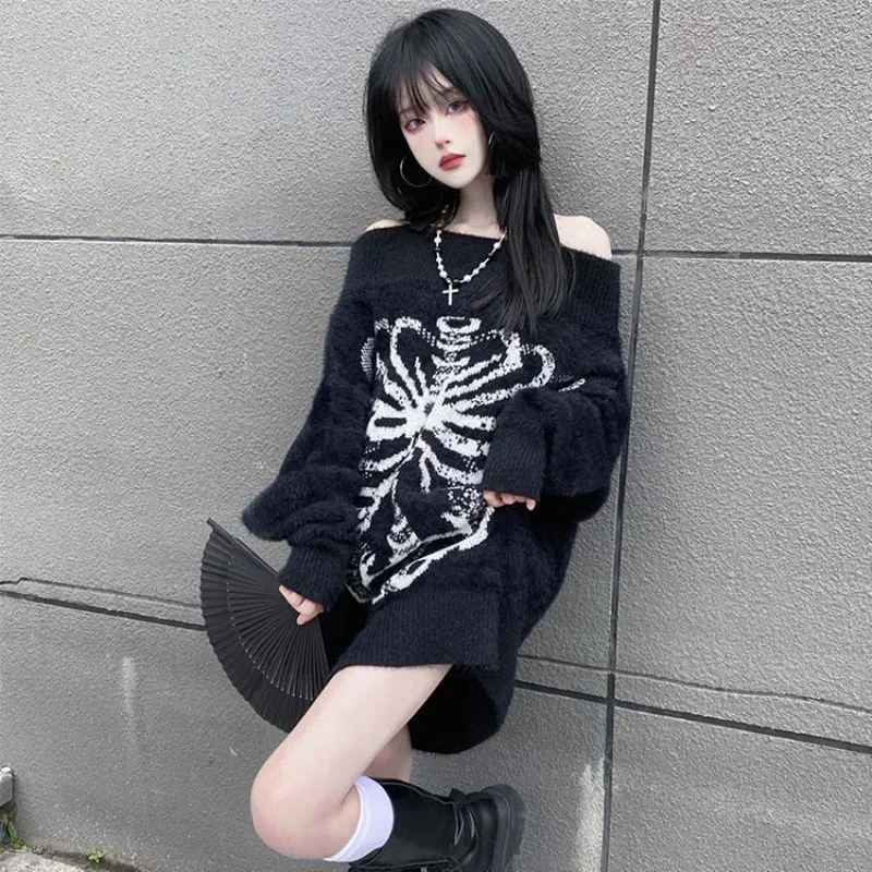 Kobiety Goth nadruk z czaszką sweter w stylu Harajuku dzianina Top estetyczny czarny sweter Harajuku moda Streetwear Top Y2k