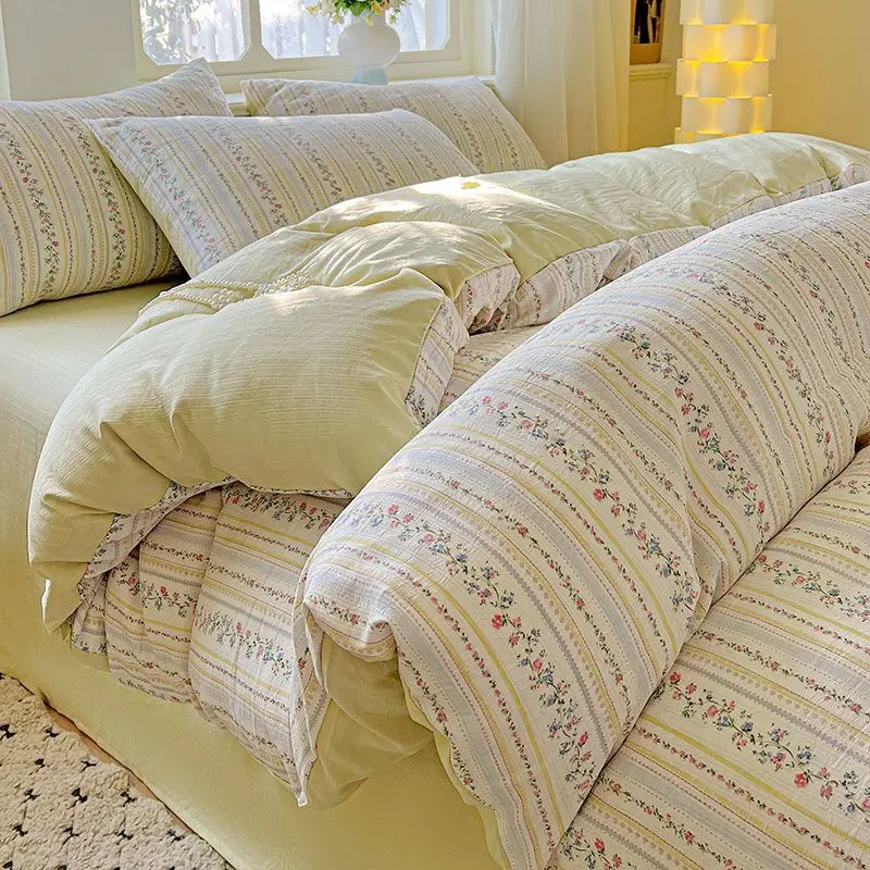 

Galsang Flowers 4-Piece Bedding Set - Skin-Friendly Double-Layer Yarn, Instagram Style Sheets + Duvet, Dormitory/Family Use (Bre