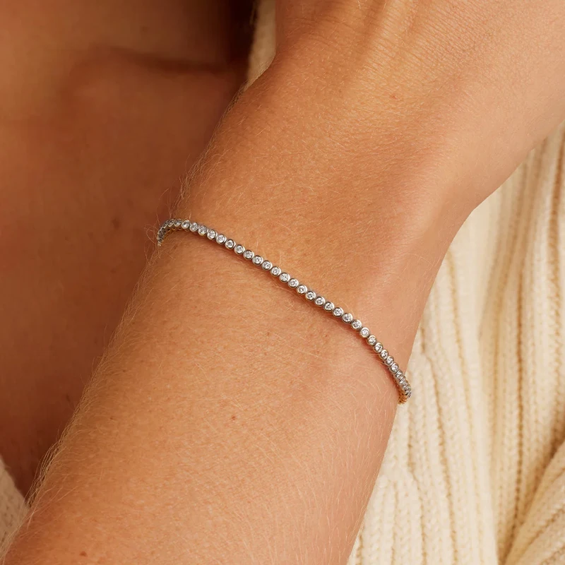 Thumbnail 4 - #12 Cheap Moissanite Tennis Bracelets Worth Buying