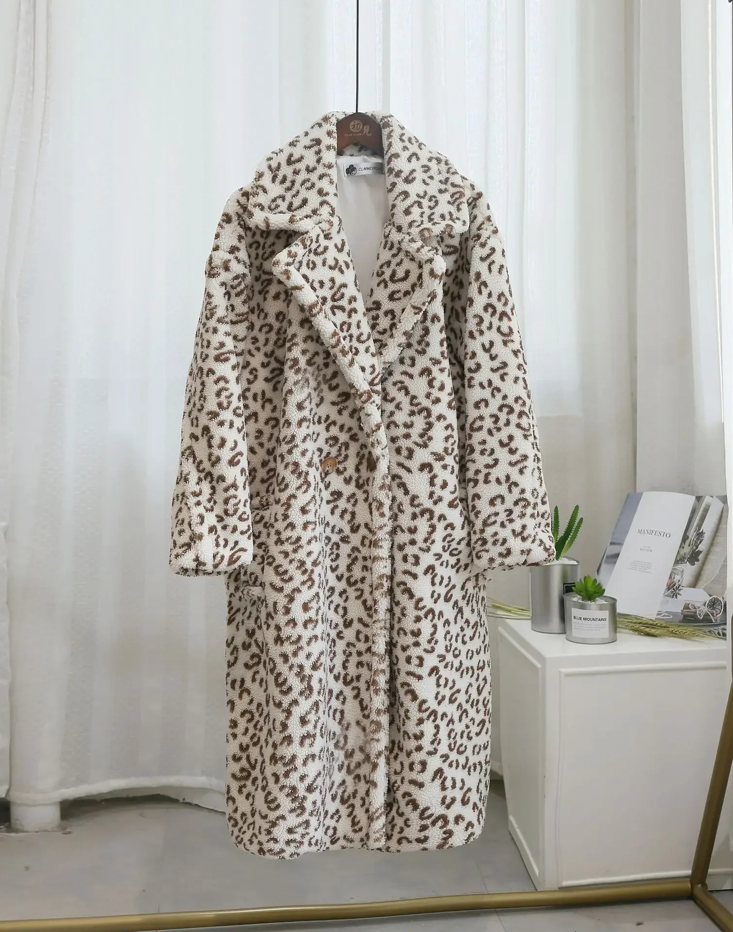 Leopard Coats  New Women Faux Fur Coat Luxury Winter Warm Plush Jacket Fashion artificial fur Women\'s outwear High Quality