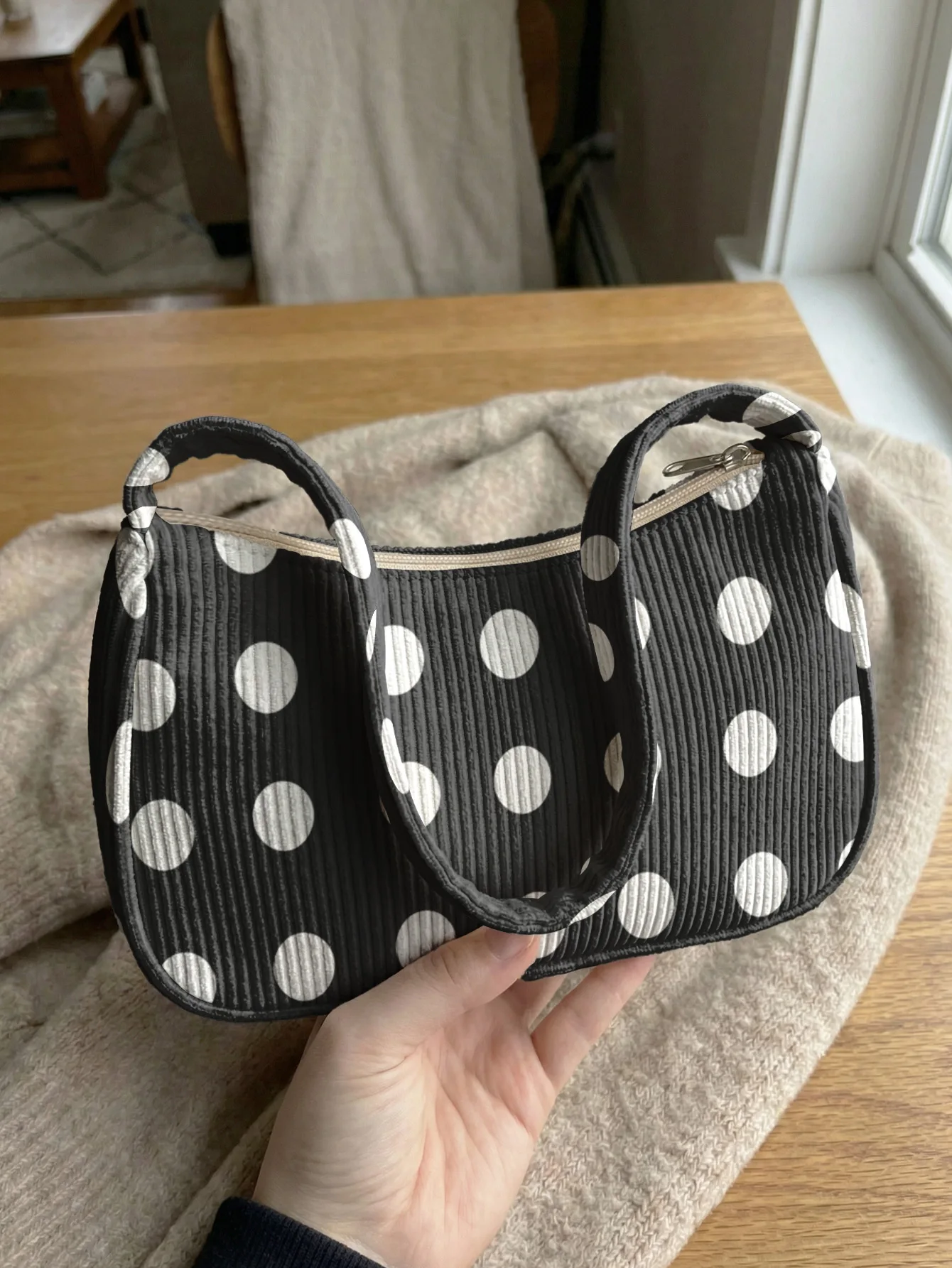 Trendy White Polka Dot Print Shoulder Bag, Black Corduroy Underarm Bag for Daily Casual Use