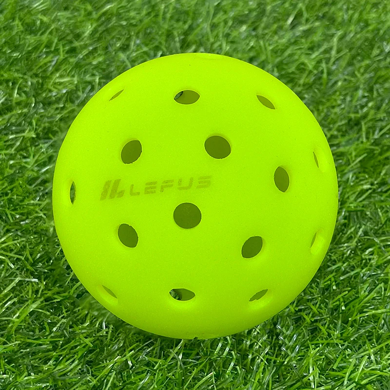 

Pickleballs 40 Hole Durable 3Pcs Pickleball Balls Crack Resistant ONE Piece Balls Rotationally Molded Ball For Competition