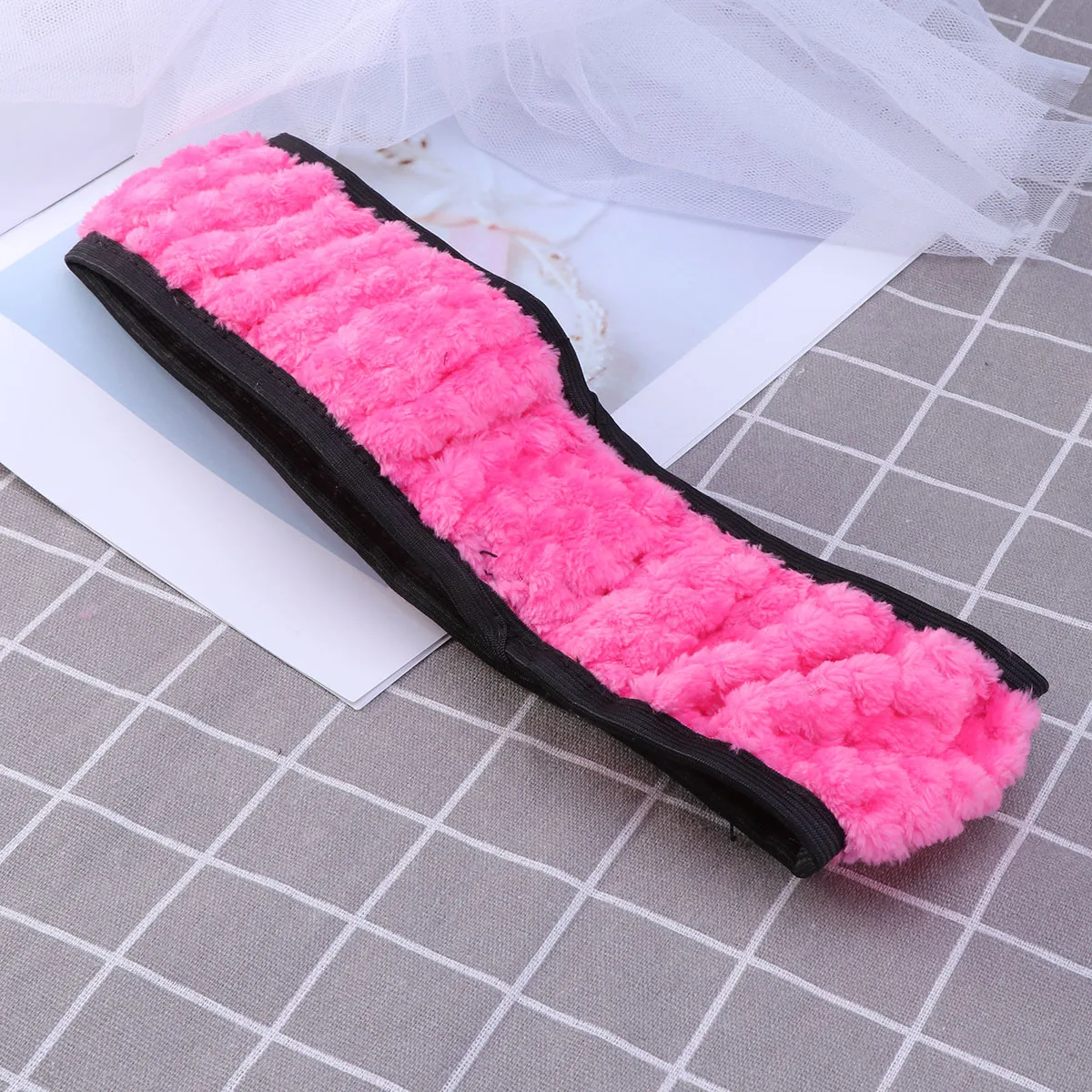 

Car Steering Wheel Cover Antiskid Four Seasons Elastic Band for Diameter 36-38CM Steering Wheel Car (Rosy)