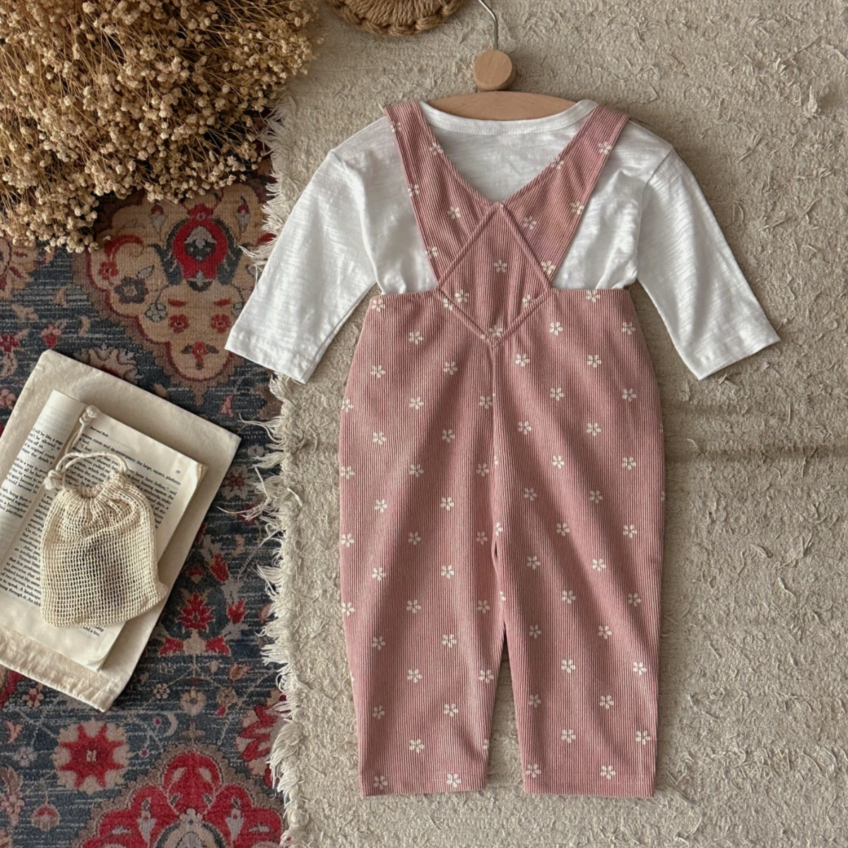 Baby Girls Pink Floral Print Corduroy Overalls Adjustable Strap Suspender Pants for 0-3Y Spring Autumn Sweet Style Clothing 0-3Y