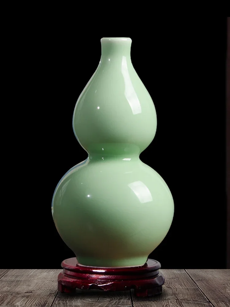 

Jingdezhen Ceramic Ware, Bean Green Glaze, Antique Gourd Vase, Flower Arrangement, Modern Home, Living Room, Decorative Ornam